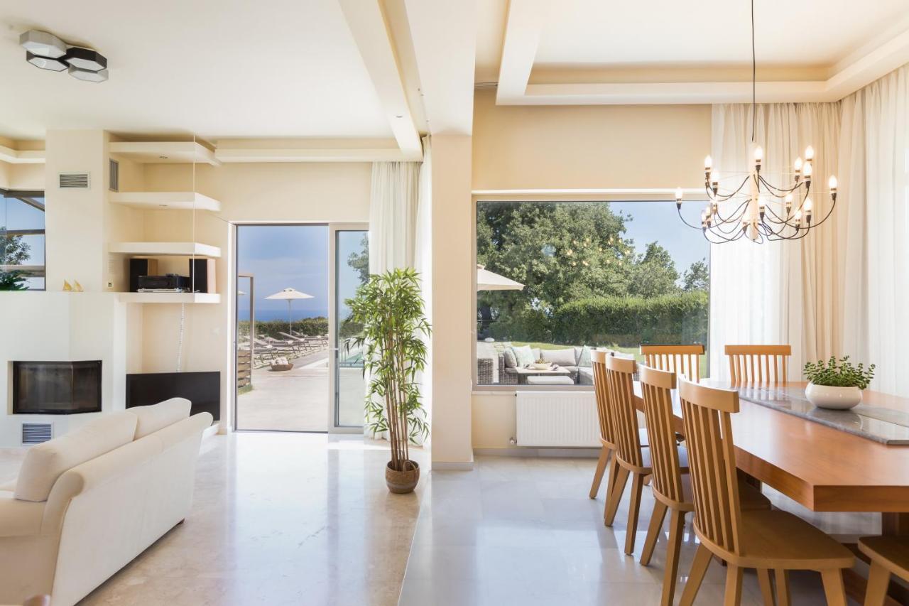 Lux Villa Mia With Heated Pool, 2Km To Beach & Childrens Area! Mikro Metochi ภายนอก รูปภาพ