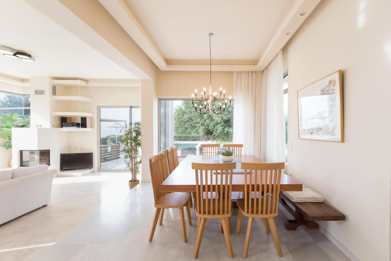 Lux Villa Mia With Heated Pool, 2Km To Beach & Childrens Area! Mikro Metochi ภายนอก รูปภาพ